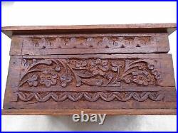 Rare Vintage Carved Wooden Cigarette Box / Case, Antique cigarette dispenser 70s