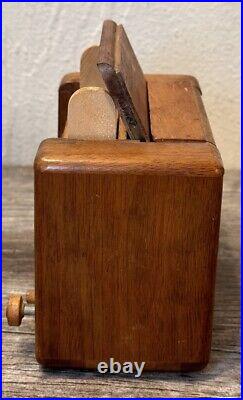 Rare Vtg Philips Relatiegeschenk Wooden Cigarettes Music Box Jolly Good Fellow