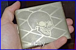 VINTAGE 1960s Cigarette Case! STYLE Memento Mori Skull VICTORIAN box Doctor's