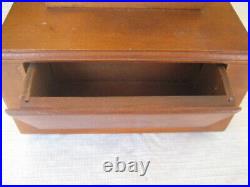 Vintage Carved Wood Wooden Couple Mechanical Music Cigarette Dispenser Box